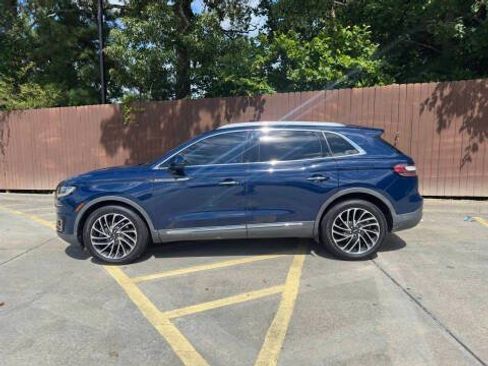 Used 2019 Lincoln Nautilus Reserve AWD/4WD image 12