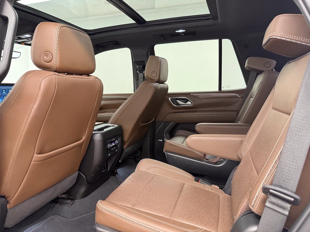 Used 2022 Chevrolet Tahoe High Country RWD image 19
