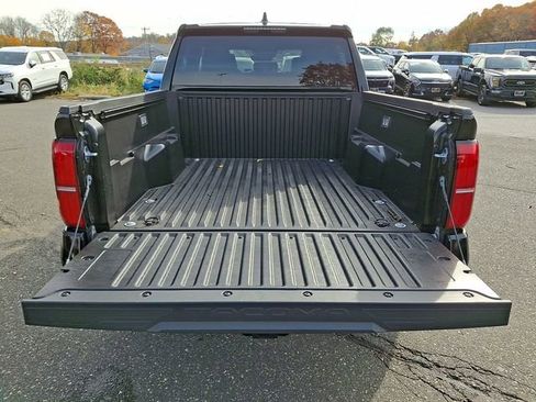 Used 2025 Toyota Tacoma TRD Sport image 31