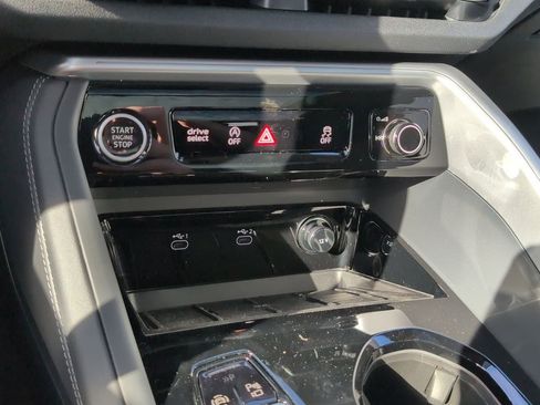 New 2025 Audi Q5 Premium Plus image 9