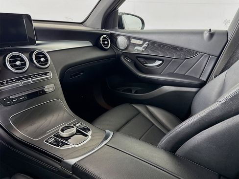 Used 2018 Mercedes-Benz GLC 300 4MATIC image 26