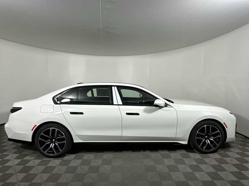 New 2026 BMW 740i xDrive w/ Executive Package image 8