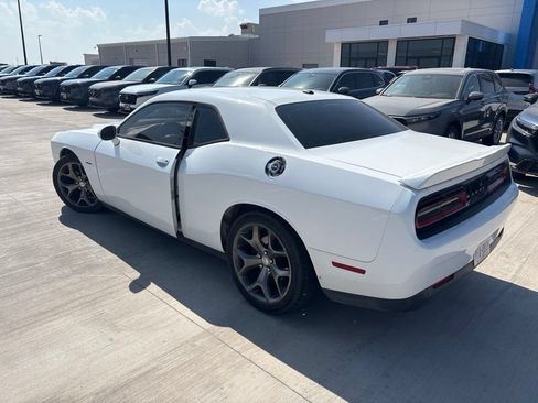 Used 2015 Dodge Challenger R/T w/ Quick Order Package 28B R/T RWD image 2