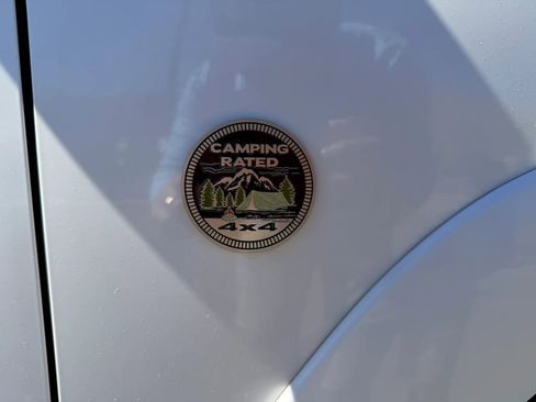 Used 2016 Toyota 4Runner 4WD image 4