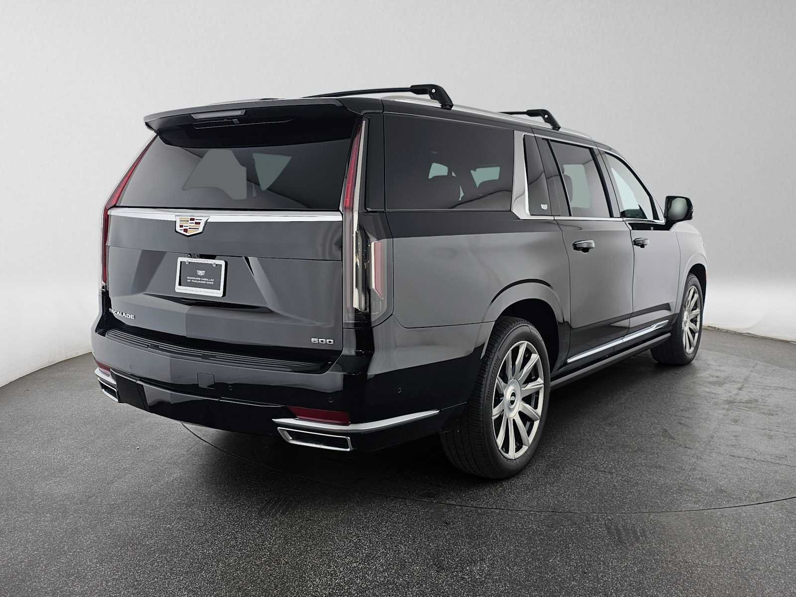 Certified 2024 Cadillac Escalade ESV Premium Luxury Platinum AWD/4WD image 3