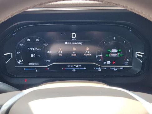 Used 2023 GMC Yukon XL Denali AWD/4WD image 13