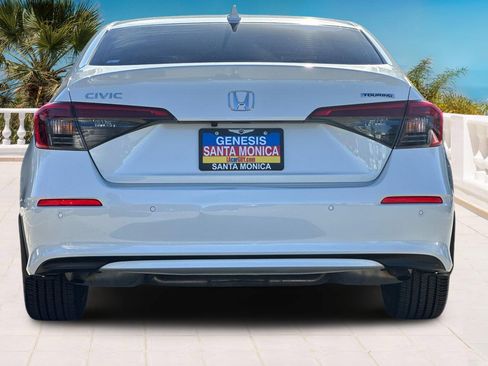 Used 2024 Honda Civic Touring image 5
