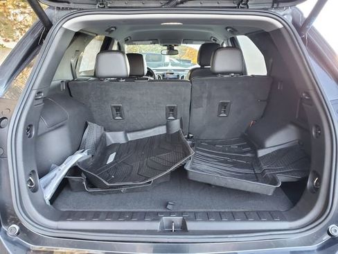 Certified 2022 Chevrolet Equinox Premier w/ LPO, Floor Liner Package image 11