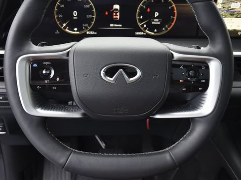 Used 2025 INFINITI QX80 Pure RWD image 7