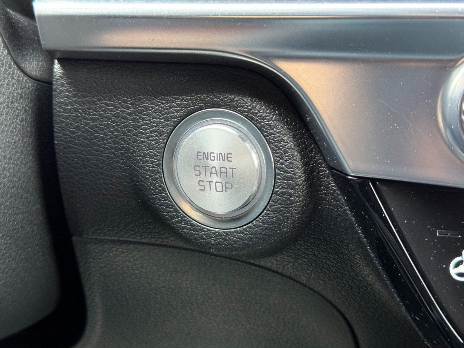 Used 2024 Kia Telluride SX AWD/4WD image 24