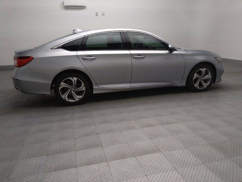 Used 2018 Honda Accord EX-L image 10