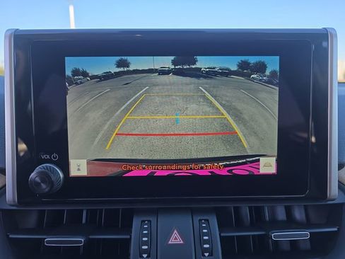 Used 2025 Toyota RAV4 XLE Premium image 23