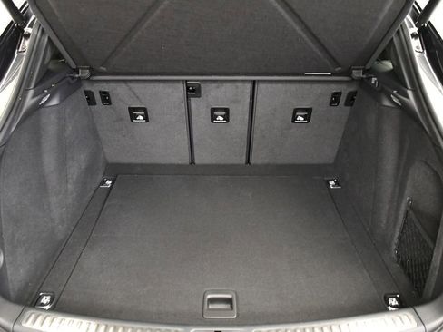 Certified 2025 Porsche Macan Turbo image 57