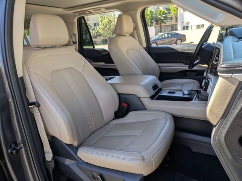 Used 2024 Ford Expedition Max Limited image 28