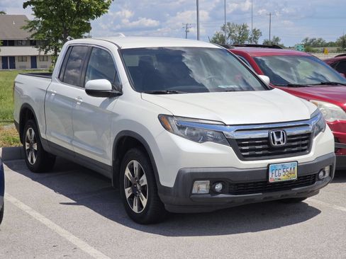 Used 2017 Honda Ridgeline RTL image 2