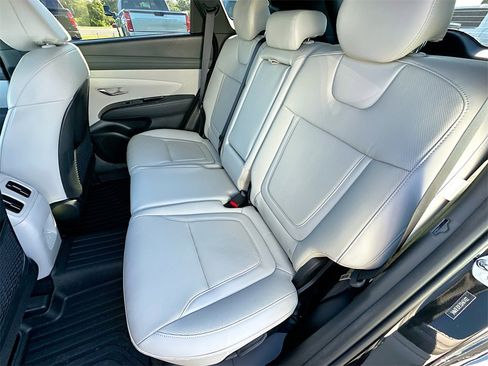 Used 2025 Hyundai Tucson Limited image 24