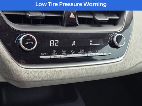 Used 2022 Toyota Corolla LE image 22