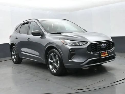 Used 2024 Ford Escape ST-Line FWD image 2