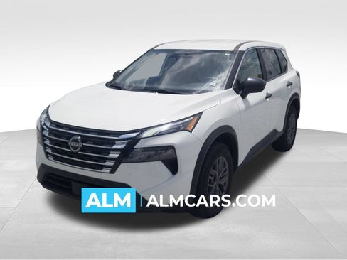 Used 2024 Nissan Rogue S FWD image 1