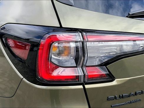 Used 2025 Subaru Outback Onyx Edition image 22