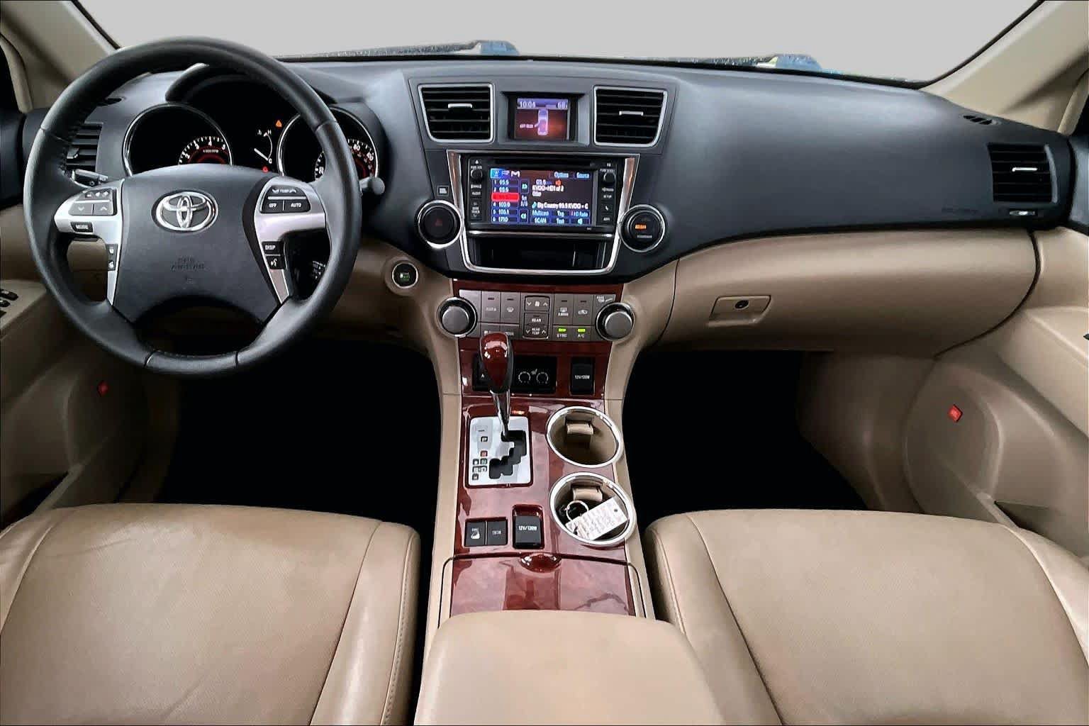 Used 2013 Toyota Highlander Limited AWD/4WD image 15