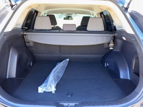 Used 2025 Toyota RAV4 XLE AWD/4WD image 27