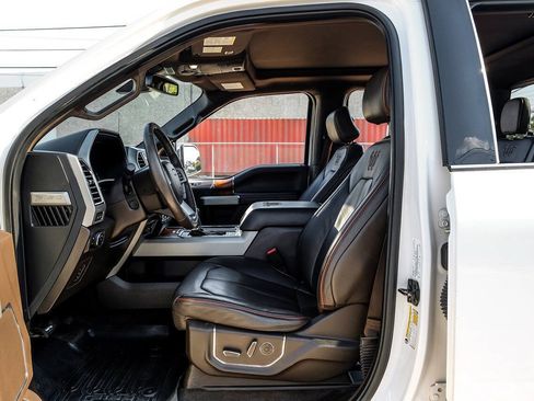 Used 2017 Ford F150 King Ranch w/ Equipment Group 601A Luxury AWD/4WD image 4