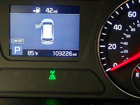 Used 2019 Kia Sorento AWD image 15