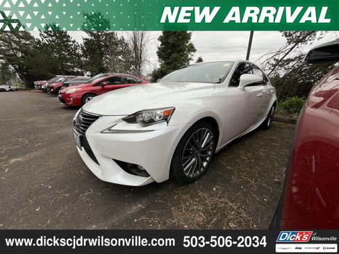 Used 2015 Lexus IS 250 AWD w/ Navigation System Package image 6