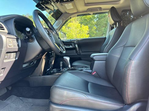 Used 2024 Toyota 4Runner TRD Off-Road Premium w/ 4Runner Black Package (TMS) AWD/4WD image 15