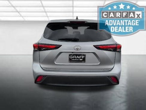 Used 2024 Toyota Highlander LE image 30