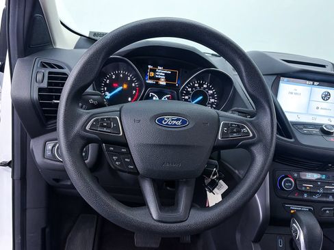 Used 2018 Ford Escape SE w/ SE Sync 3 Package FWD image 19