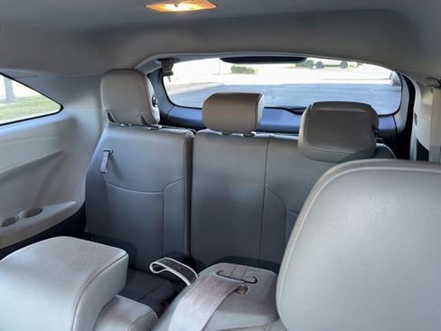 Used 2024 Toyota Sienna XLE image 23