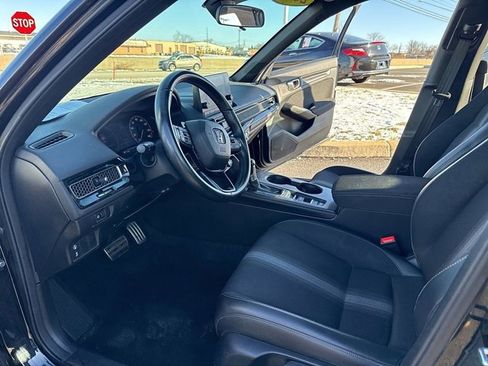 Used 2023 Honda Civic Sport image 9