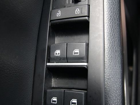 Used 2025 Kia Soul S FWD image 22