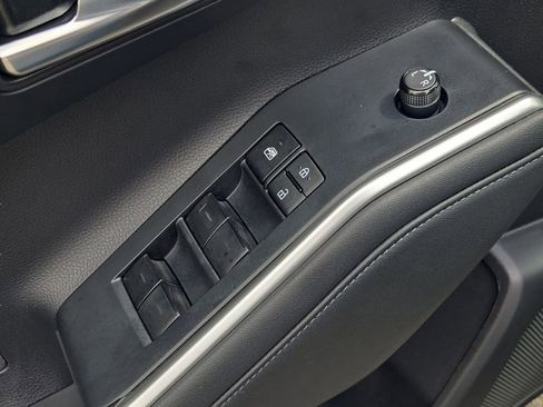 Used 2022 Toyota Highlander XLE image 17