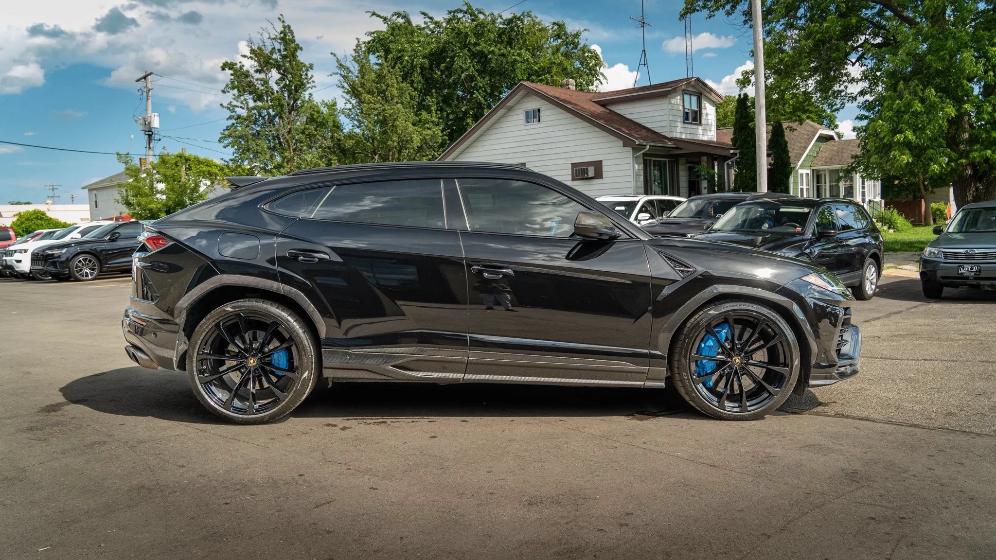 Used 2021 Lamborghini Urus AWD/4WD image 5