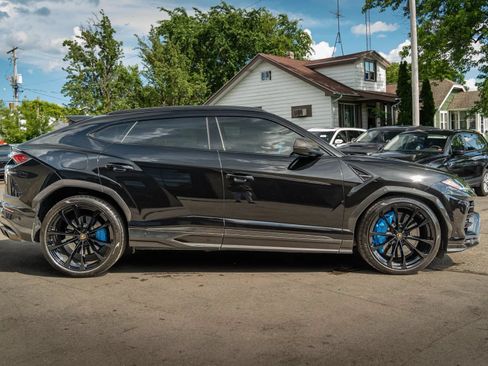 Used 2021 Lamborghini Urus AWD/4WD image 5
