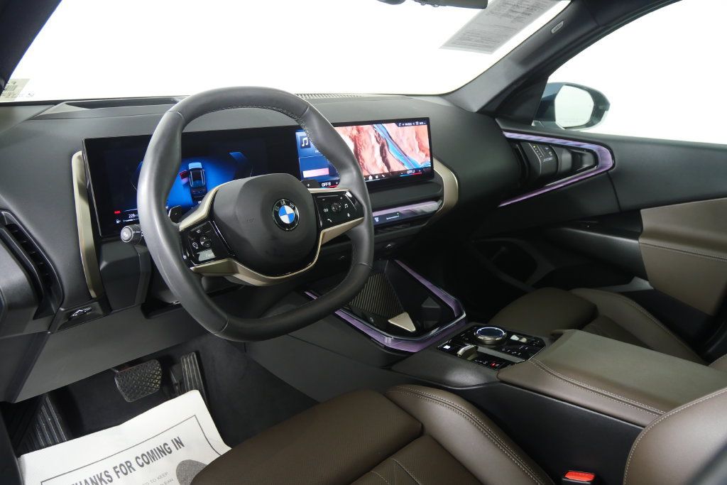 Used 2025 BMW X3 xDrive30i AWD/4WD image 13