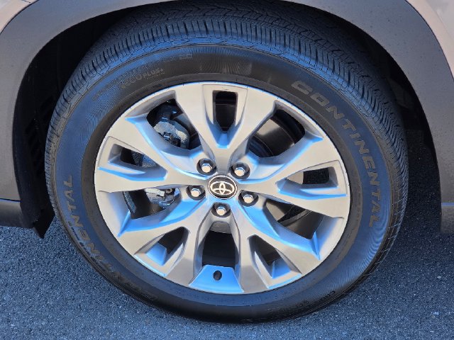 Used 2026 Toyota Grand Highlander AWD image 18