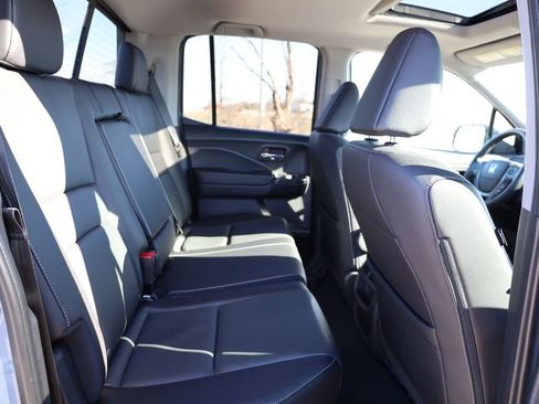 Used 2023 Honda Ridgeline RTL-E image 34