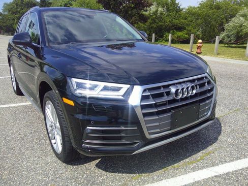 Used 2020 Audi Q5 2.0T Premium Plus w/ Premium Plus Package AWD/4WD image 23