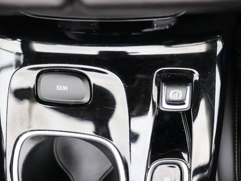 Used 2022 Buick Envision Avenir w/ Technology Package II image 47