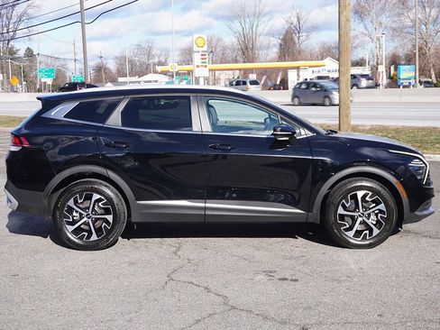 Used 2025 Kia Sportage EX image 19