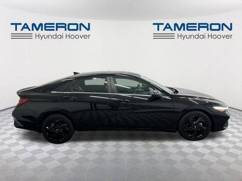 New 2026 Hyundai Elantra SEL Sport image 6