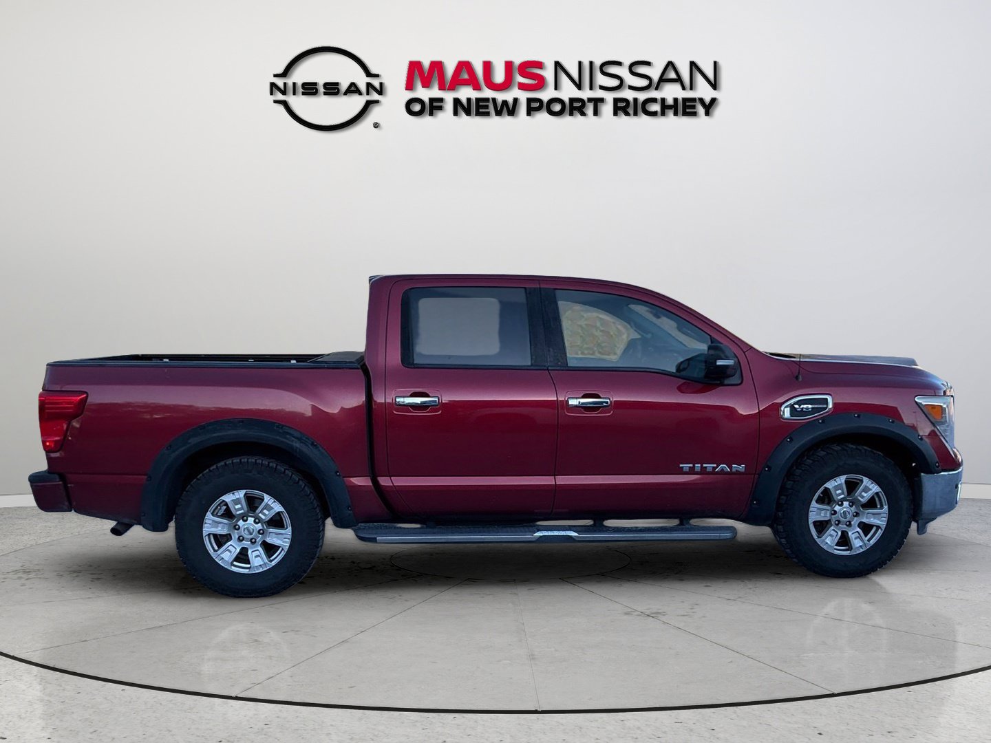 Used 2017 Nissan Titan SV RWD image 12