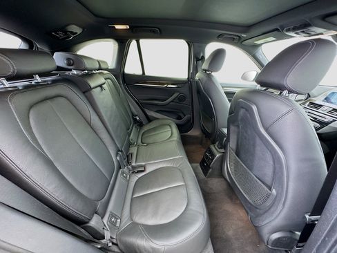 Used 2018 BMW X1 xDrive28i image 18