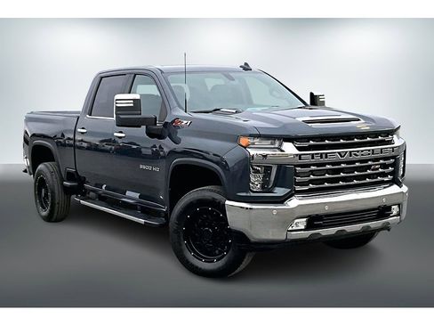 Used 2020 Chevrolet Silverado 3500 LTZ w/ LTZ Plus Package image 3