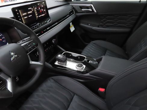 New 2026 Mitsubishi Outlander SEL FWD image 20