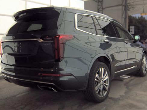 Used 2020 Cadillac XT6 Premium Luxury AWD/4WD image 4